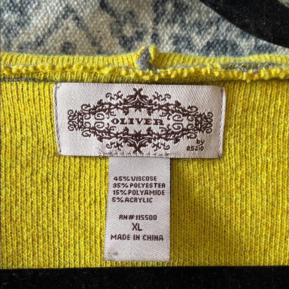 Chic Gray and Yellow Women's Cardigan - Picture 3 of 6